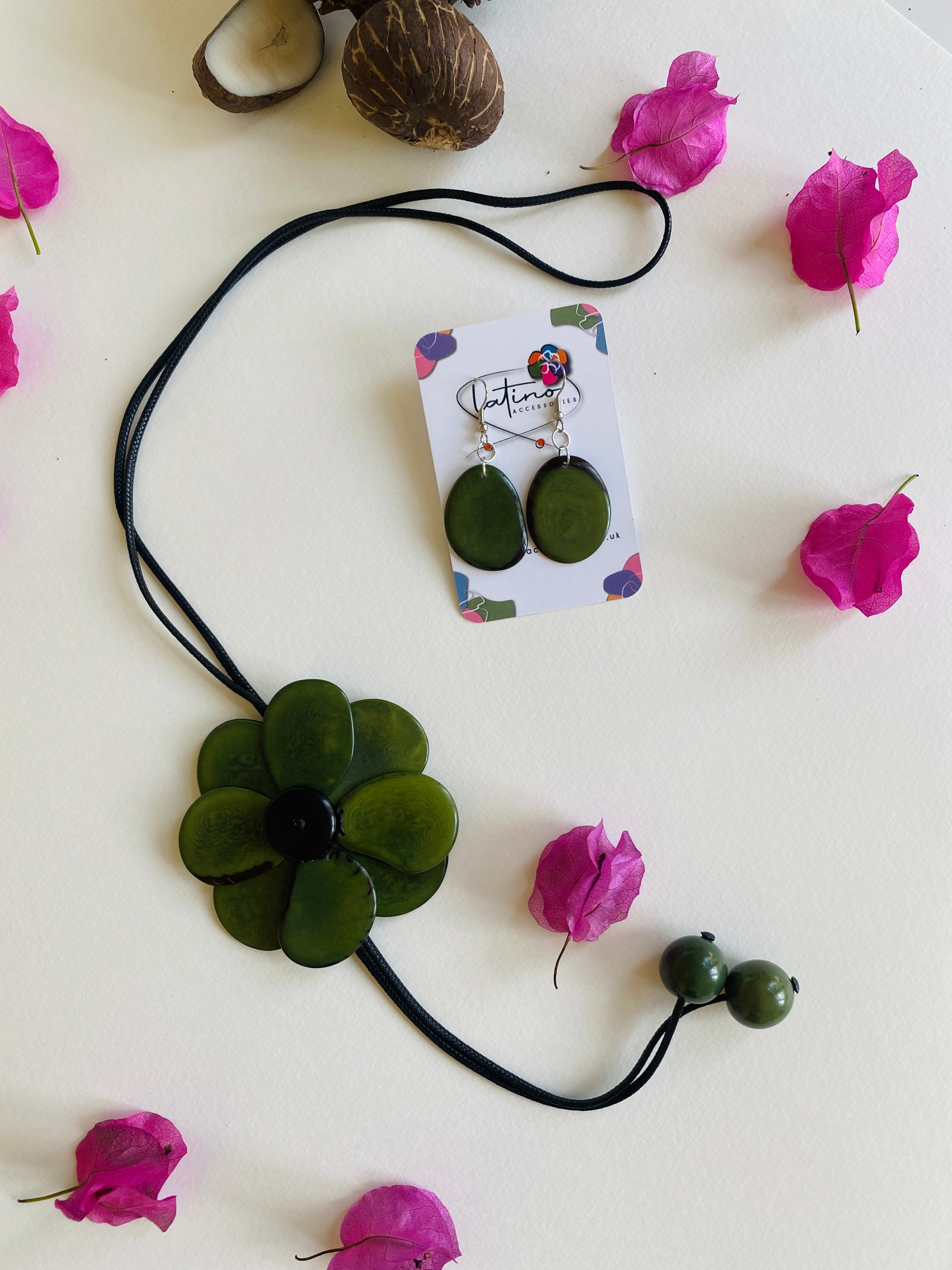 Margarita Flower Tagua Necklace Set - Green